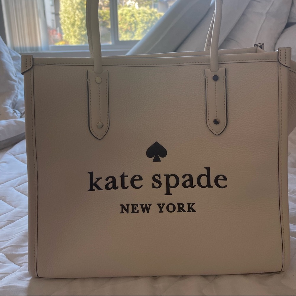 Brand New with Tags Kate Spade Ivory Tote Bag